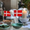 Danske bordflag på fod